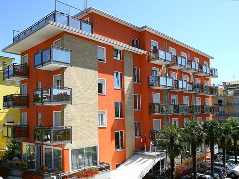 Hotel Torino Lido di Jesolo Exterior foto